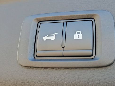 New 2026 Mitsubishi Outlander SE FWD image 12