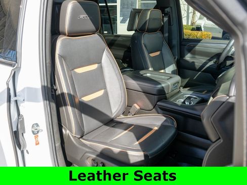 Used 2022 GMC Yukon XL AT4 w/ AT4 Premium Plus Package image 9