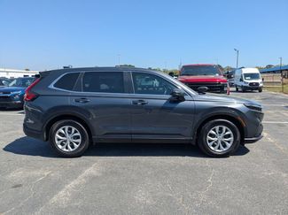 Used 2024 Honda CR-V LX video 3