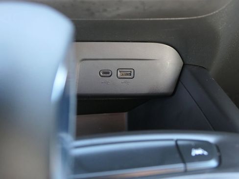 Used 2024 Chevrolet Trax RS w/ Driver Confidence Package FWD image 22