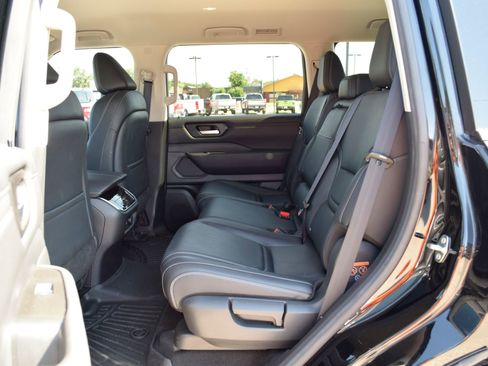 Used 2025 Nissan Armada SV RWD image 20