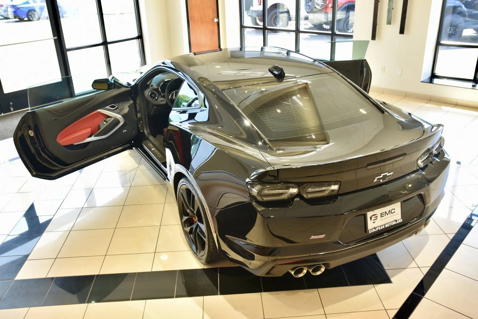 Used 2023 Chevrolet Camaro SS RWD image 8