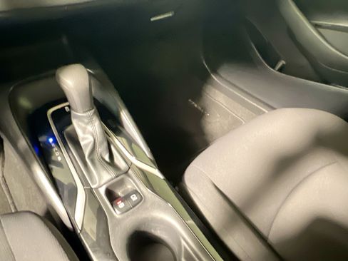 Used 2022 Toyota Corolla LE FWD image 24