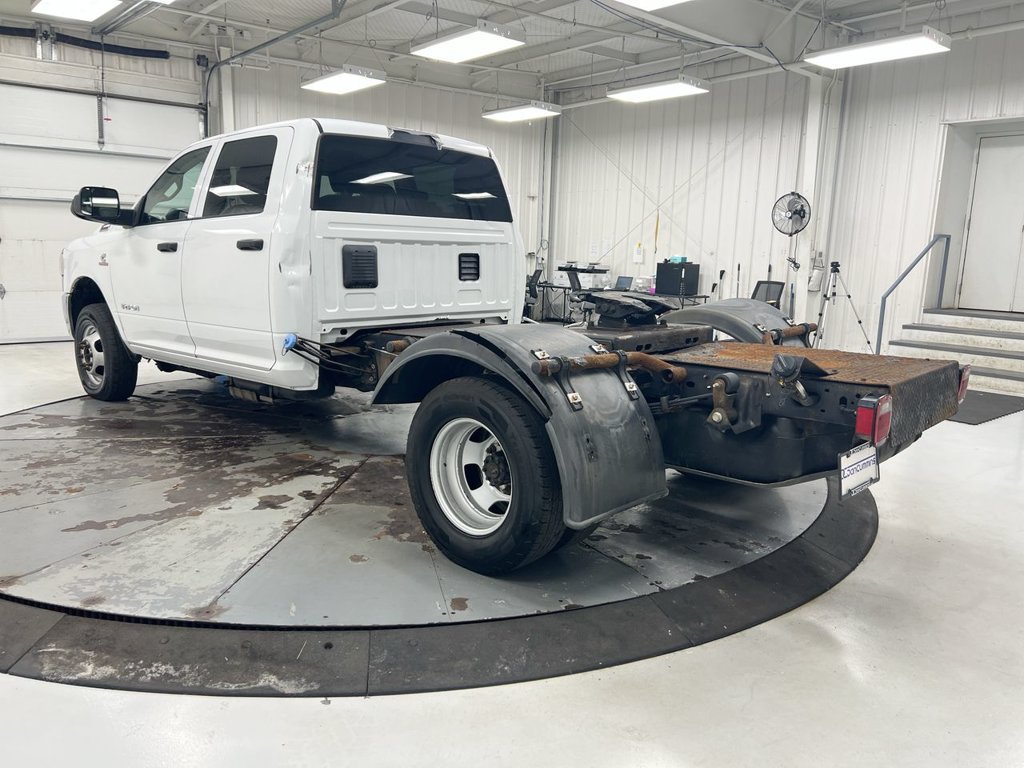 Used 2020 RAM 3500 Tradesman w/ Chrome Appearance Group AWD/4WD image 4