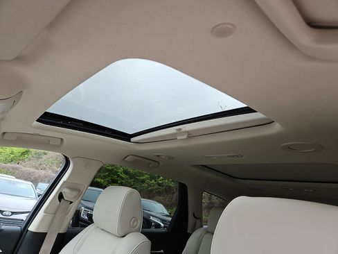 Certified 2023 Buick Enclave Avenir w/ Avenir Technology Package AWD/4WD image 14