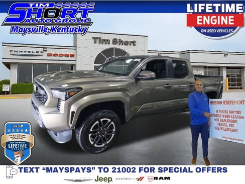 Used 2025 Toyota Tacoma TRD Sport image 1