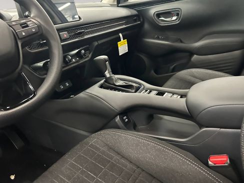 New 2027 Honda HR-V LX image 10
