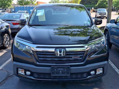 Used 2020 Honda Ridgeline Sport image 2