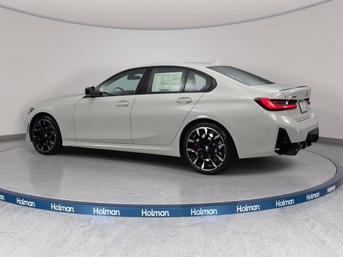 New 2026 BMW 330i xDrive Sedan w/ M Sport Package AWD/4WD image 7