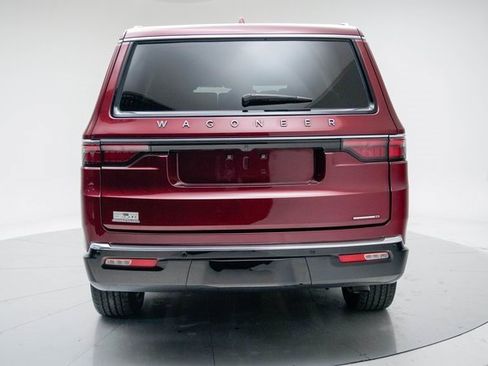 Used 2022 Jeep Wagoneer Series II image 4