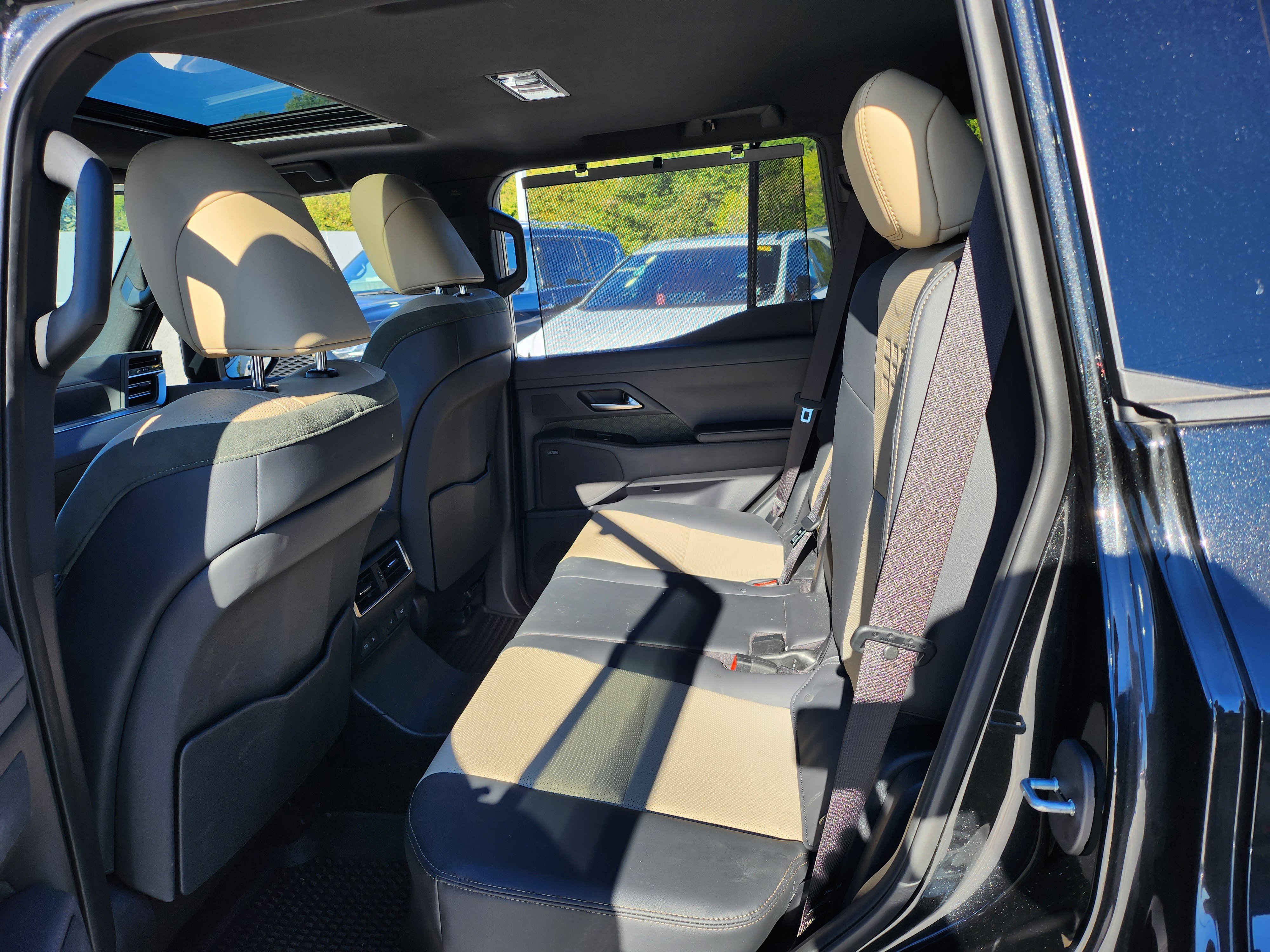 Used 2024 Lexus GX 550 AWD/4WD image 20