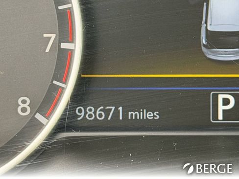 Used 2016 Nissan Murano Platinum w/ Platinum Technology Package FWD image 35