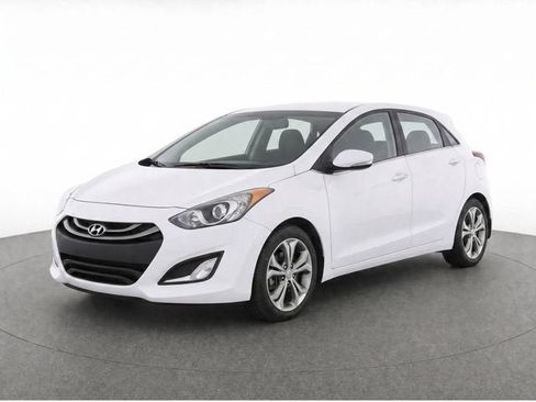 Used 2014 Hyundai Elantra GT w/ Option Group 02 FWD image 6