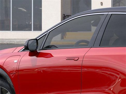 New 2026 Cadillac Optiq Luxury 1 image 12