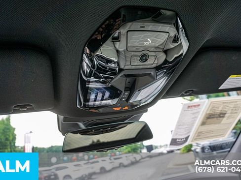 Used 2024 BMW 760i xDrive w/ Premium Package image 35