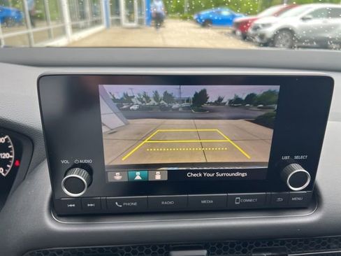 Certified 2025 Honda HR-V LX image 29