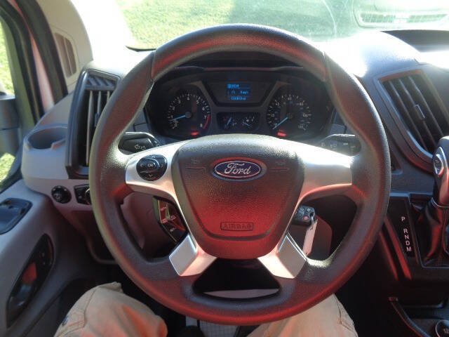 Used 2019 Ford Transit 250 130 Low Roof w/ Exterior Upgrade Package RWD image 16