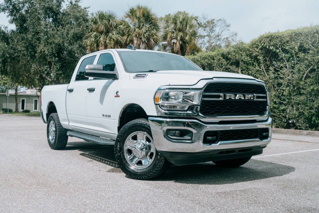 Used 2022 RAM 2500 Tradesman w/ Chrome Appearance Group AWD/4WD image 2