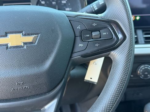 Used 2024 Chevrolet Trax LS w/ LS Convenience Package image 16