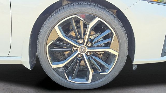 Used 2024 Nissan Altima 2.5 SR FWD image 17