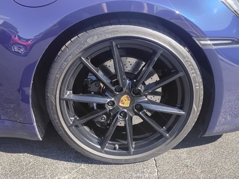 Used 2020 Porsche 911 Carrera S image 11