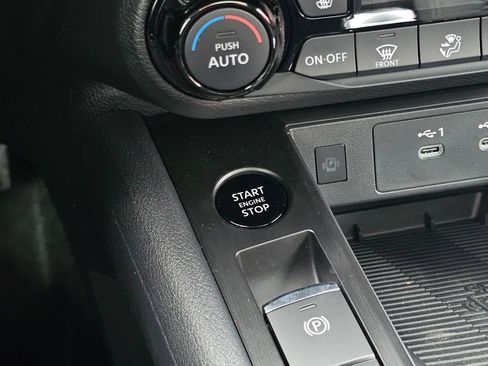 New 2026 Nissan Kicks SV w/ SV Premium Package image 18