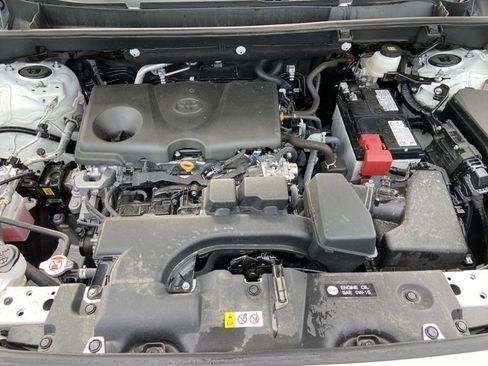 Used 2025 Toyota RAV4 XLE image 27