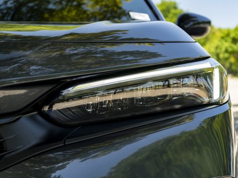 Used 2024 Honda Civic Sport image 11