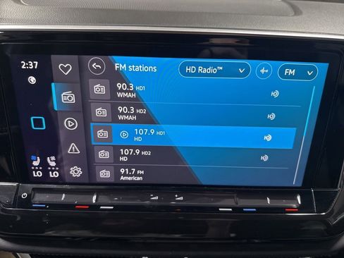 Used 2025 Volkswagen Atlas Cross Sport SE FWD image 24