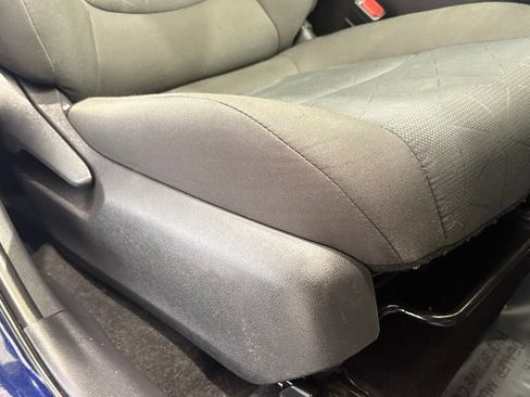Used 2024 Toyota RAV4 XLE FWD image 21