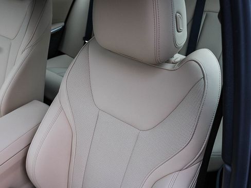 Certified 2024 BMW 330e RWD image 23
