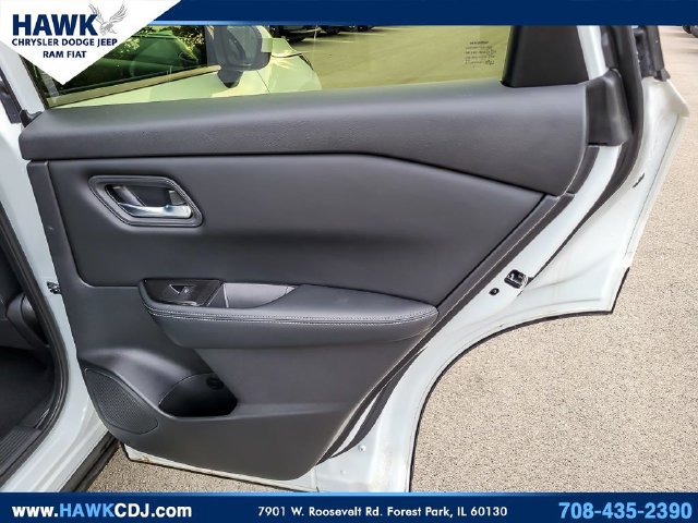 Used 2026 Nissan Rogue SV AWD/4WD image 29
