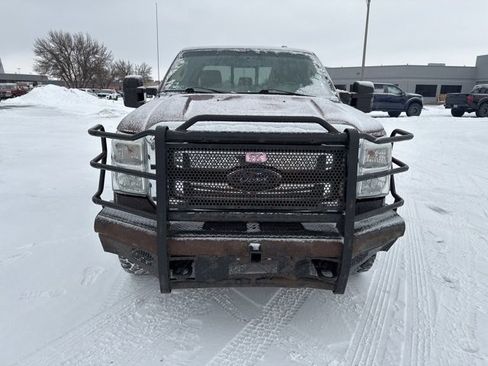 Used 2015 Ford F350 Lariat w/ Lariat Interior Package image 4