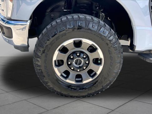 Used 2024 Ford F250 King Ranch w/ Tremor Off-Road Package AWD/4WD image 11