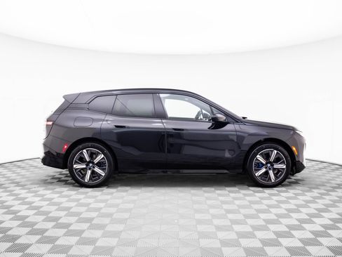 Certified 2025 BMW iX xDrive50 image 7