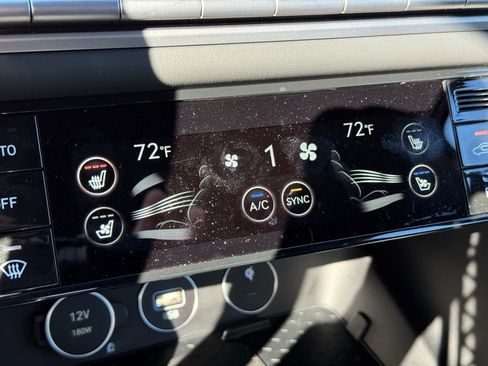 Used 2025 Genesis G70 2.5T w/ Sport Prestige Package image 35