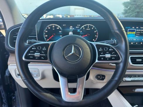 Used 2022 Mercedes-Benz GLE 350 4MATIC w/ Premium Package image 16