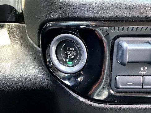 Used 2023 GMC Sierra 1500 SLE AWD/4WD image 35