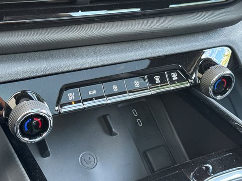 New 2024 Chevrolet Silverado EV RST image 19