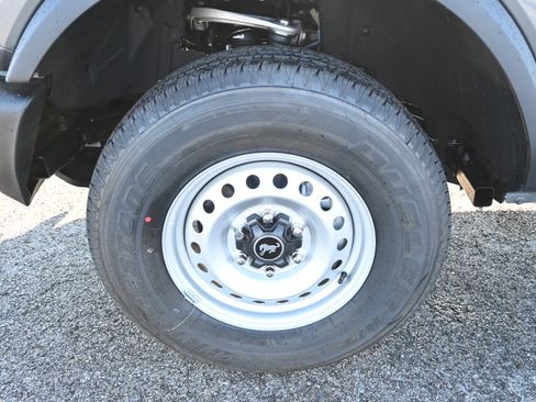 New 2025 Ford Bronco 4-Door image 11