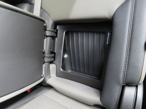 Used 2025 Chevrolet Silverado 1500 ZR2 w/ Technology Package image 57