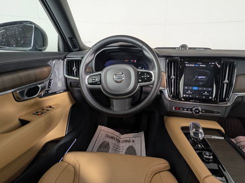Used 2024 Volvo S90 B6 Ultimate image 22