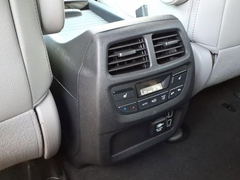 Used 2019 Honda Passport Touring image 11