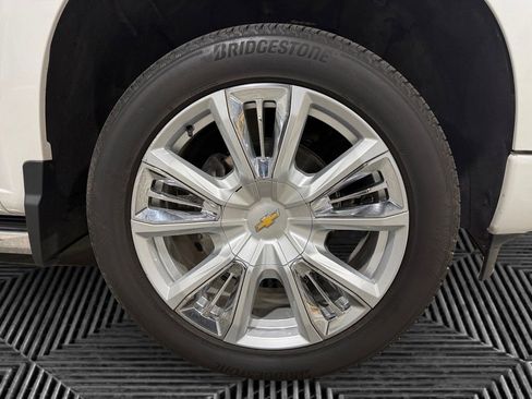Used 2024 Chevrolet Silverado 1500 High Country image 11