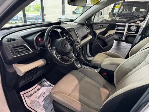Used 2022 Subaru Ascent Premium w/ Convenience Package AWD/4WD image 9