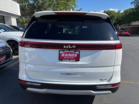Used 2024 Kia Carnival LX FWD image 9