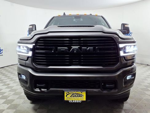 Used 2024 RAM 3500 Laramie w/ Night Edition AWD/4WD image 3