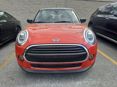 Used 2020 MINI Cooper 4-Door Hardtop w/ Storage Package image 3