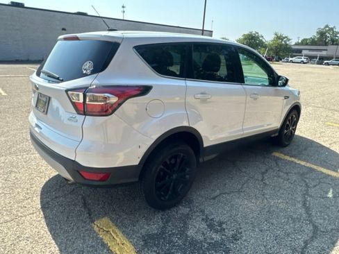 Used 2017 Ford Escape SE FWD image 20