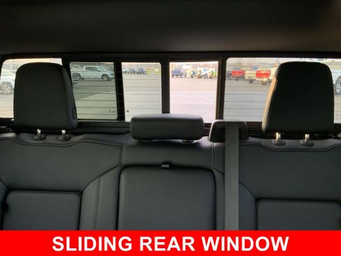 Used 2021 GMC Sierra 1500 SLT w/ SLT Premium Package image 7